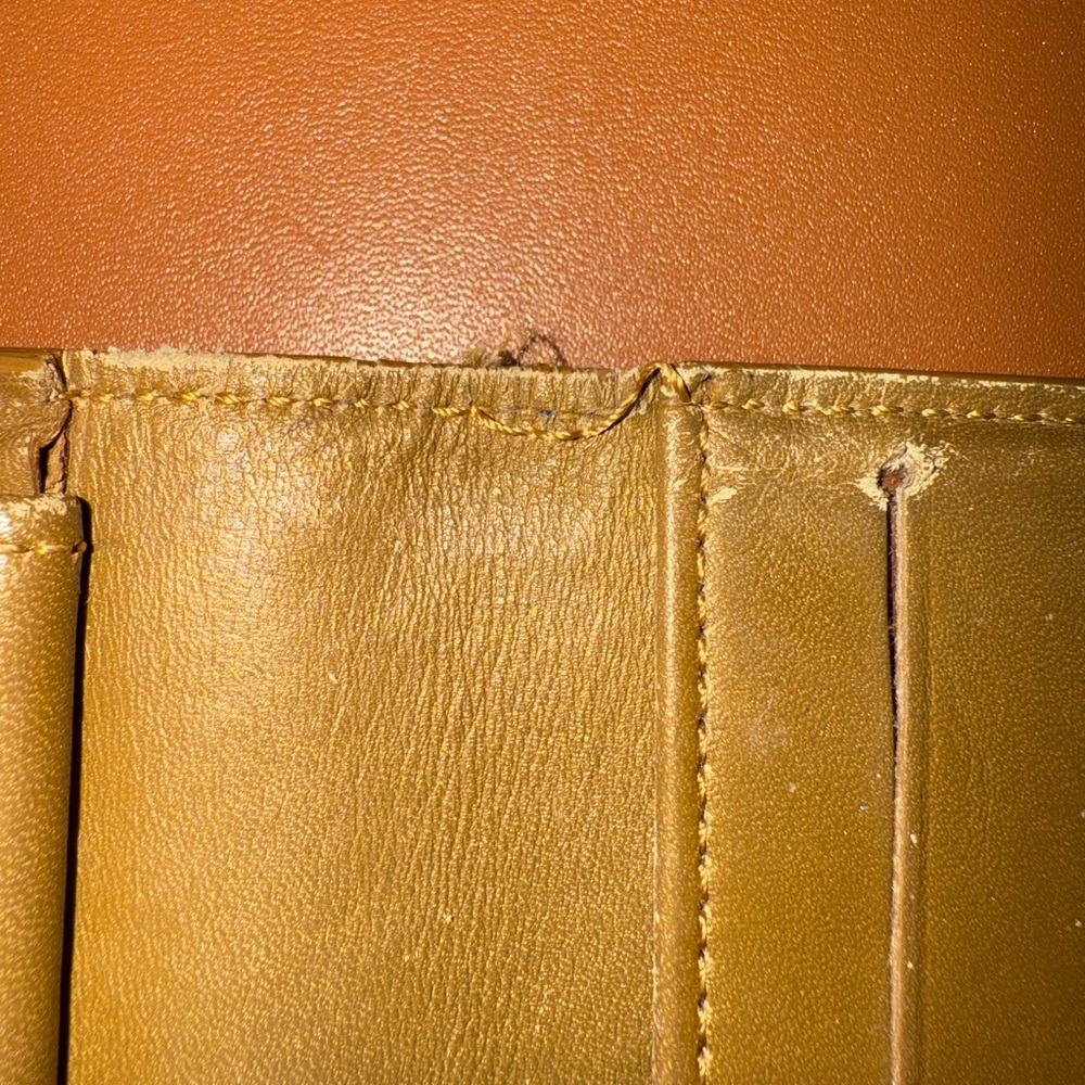 Louis Vuitton Gold Matte Vernis Porte-Tresor International Wallet - Picture 14 of 15